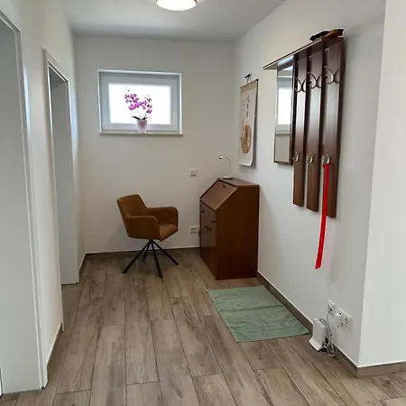 Apartment 2 Rooms, 85 Square Meters With Kitchenette And Terrace